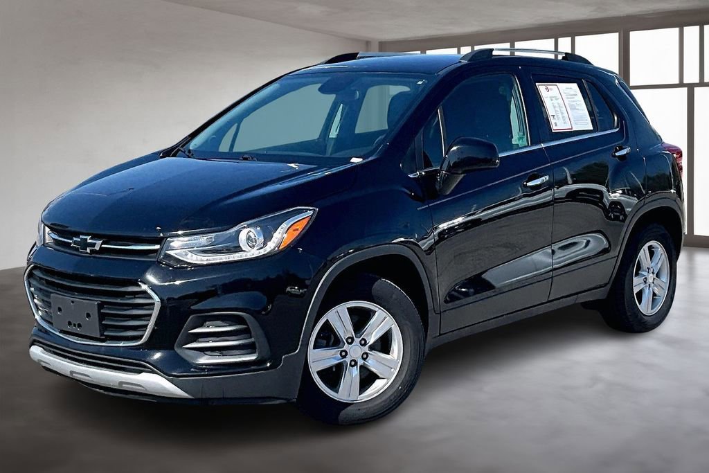 Used 2019 Chevrolet Trax LT w/ LT Convenience Package FWD image 3
