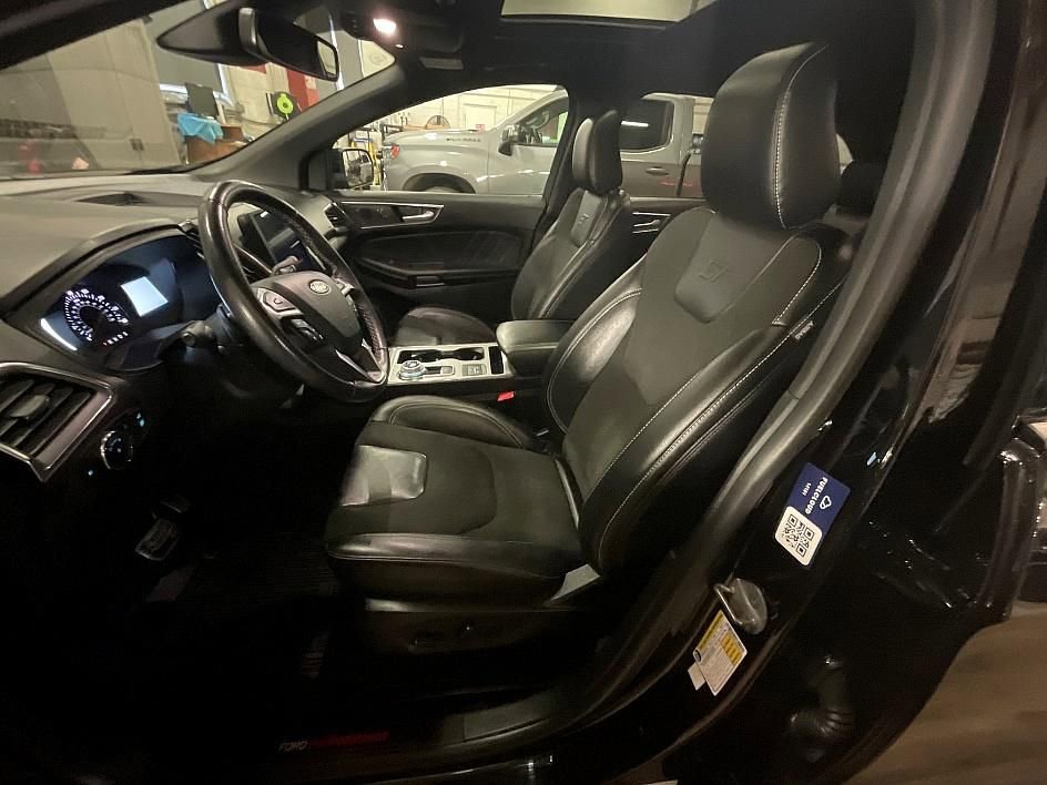Used 2024 Ford Edge ST w/ Equipment Group 401A AWD/4WD image 4
