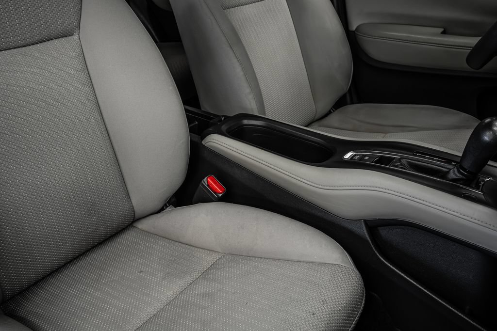 Used 2016 Honda HR-V LX image 30