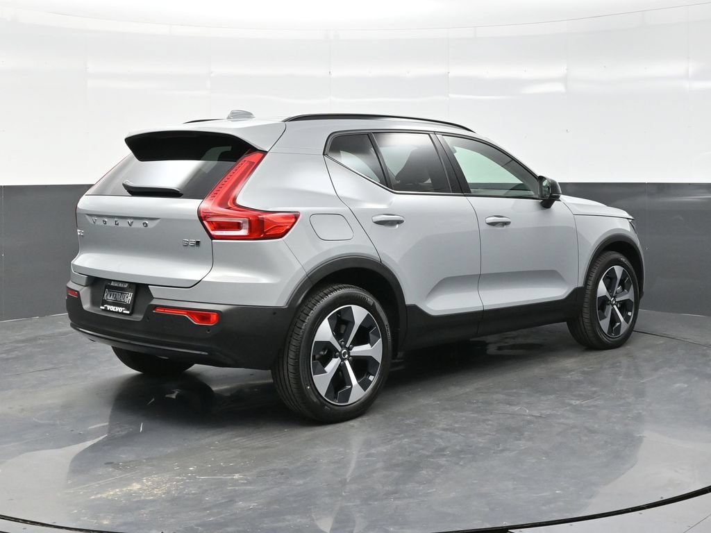 New 2026 Volvo XC40 B5 Plus w/ Protection Package Premier AWD/4WD image 7