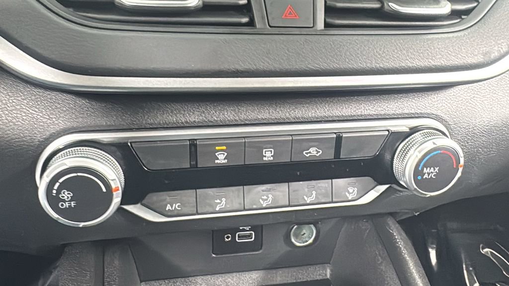 Used 2024 Nissan Altima 2.5 S image 24