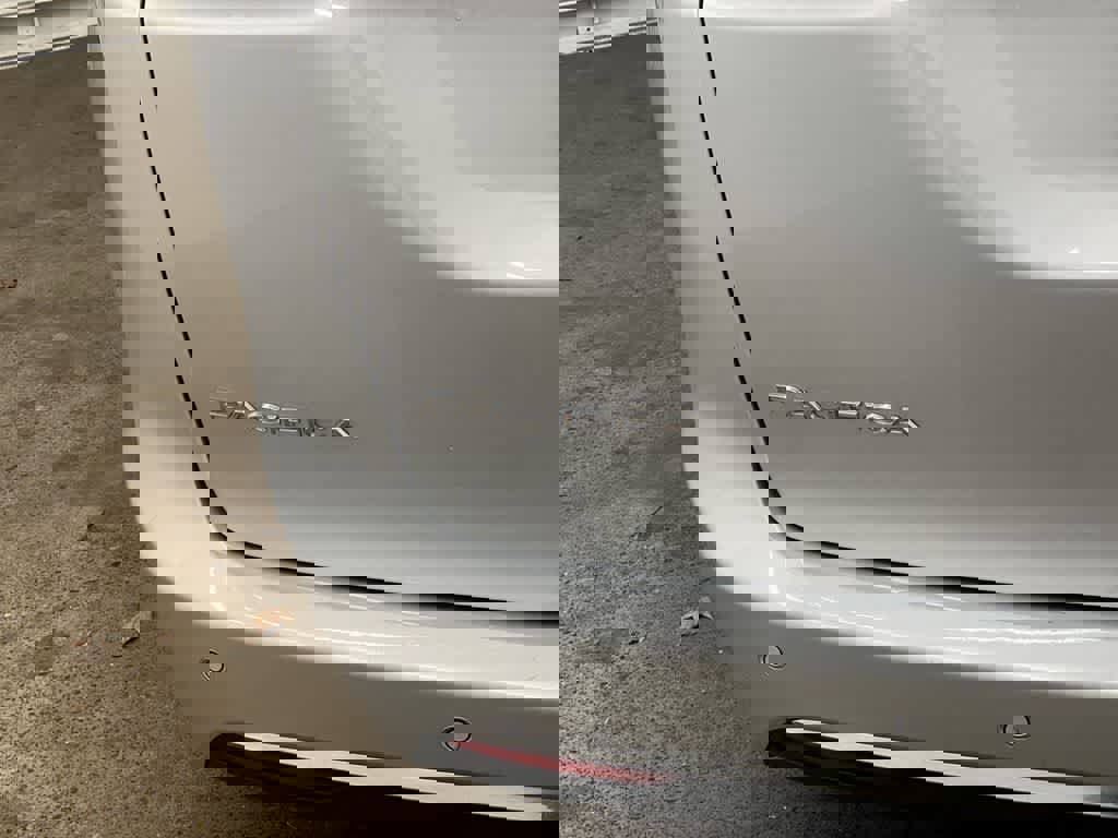 Used 2024 Chrysler Pacifica Touring-L image 10