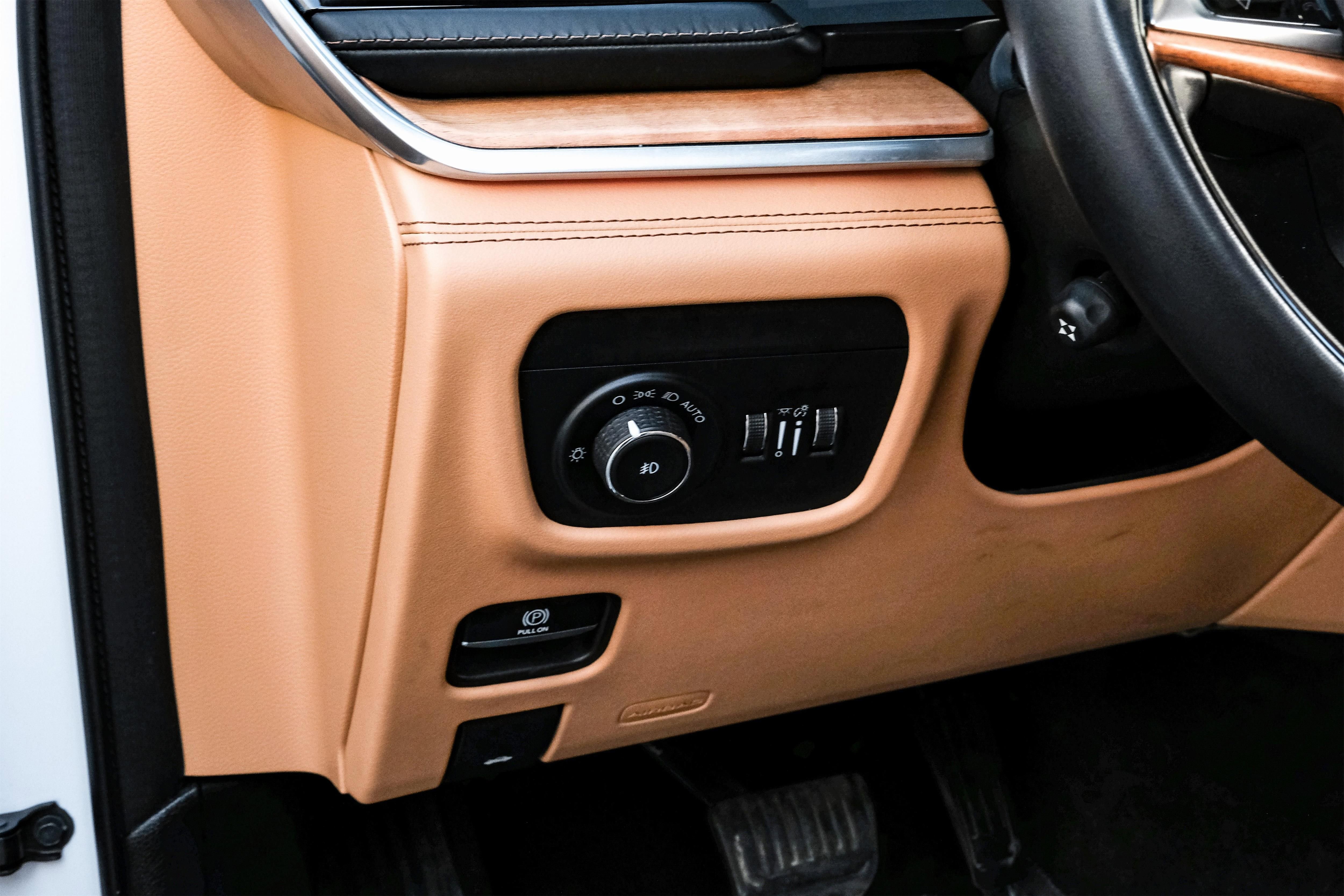 Used 2022 Jeep Grand Cherokee L Summit image 29