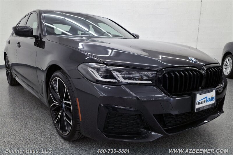 Used 2023 BMW 530e w/ M Sport Package RWD image 7