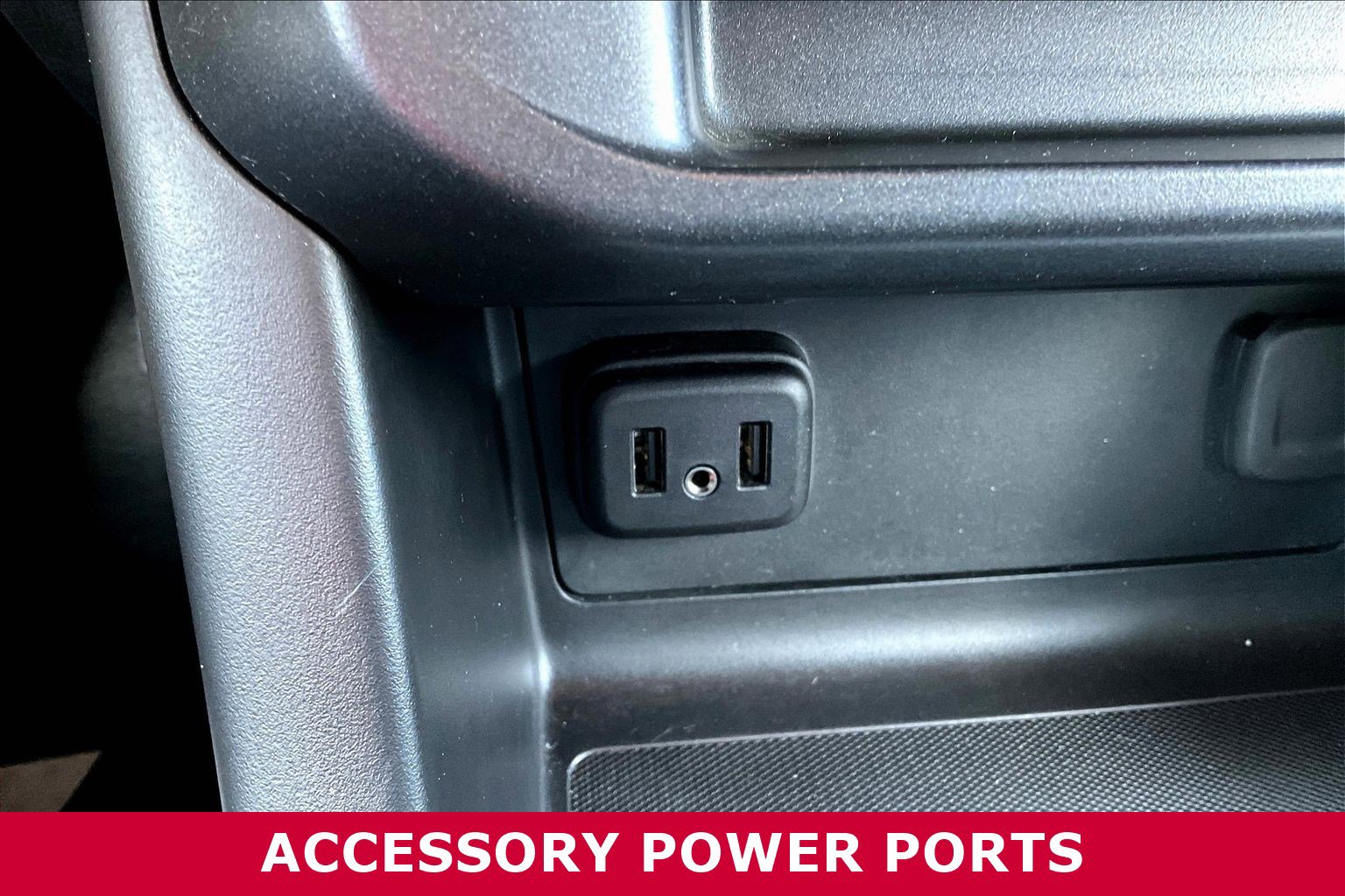 Used 2020 Chevrolet Colorado LT w/ Safety Package image 16