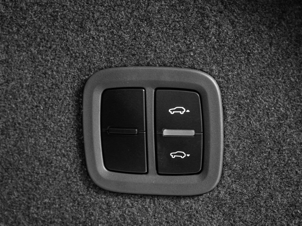 New 2026 Porsche Cayenne image 32