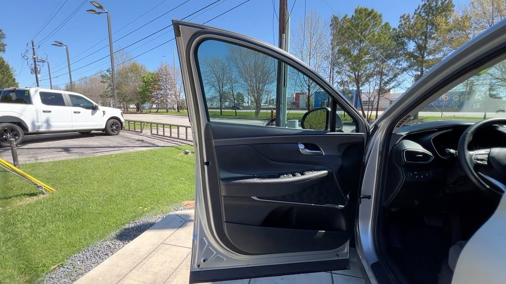 Used 2020 Hyundai Santa Fe SEL w/ Convenience Package image 36