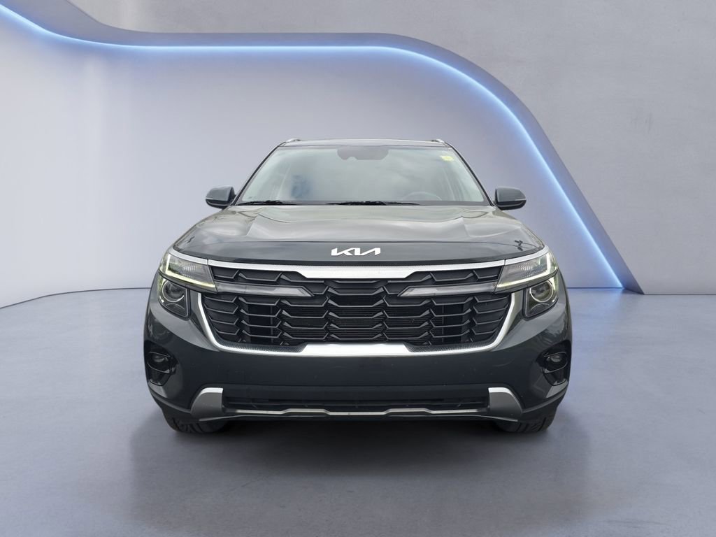 Used 2024 Kia Seltos EX image 8