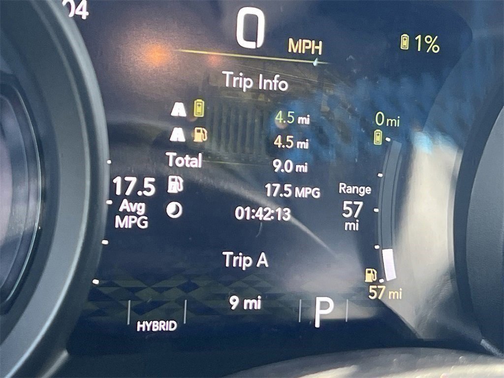 New 2025 Jeep Wrangler Unlimited Rubicon 4xe w/ Technology Group image 15