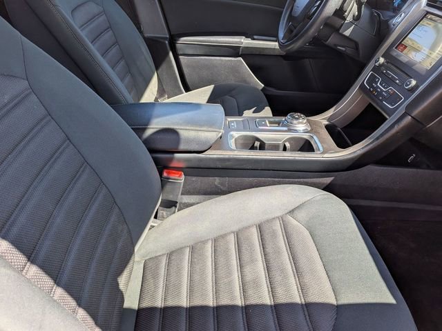 Used 2018 Ford Fusion SE w/ Fusion SE Technology Package FWD image 30