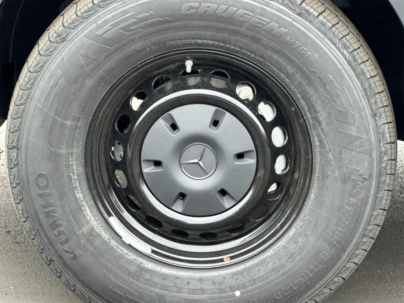 Used 2024 Mercedes-Benz Sprinter 144 Cargo image 32