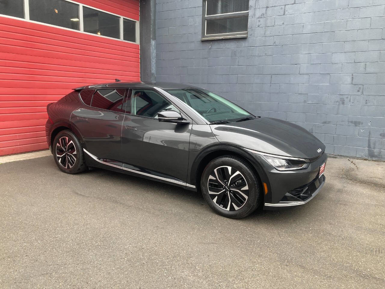 Used 2023 Kia EV6 Wind image 1