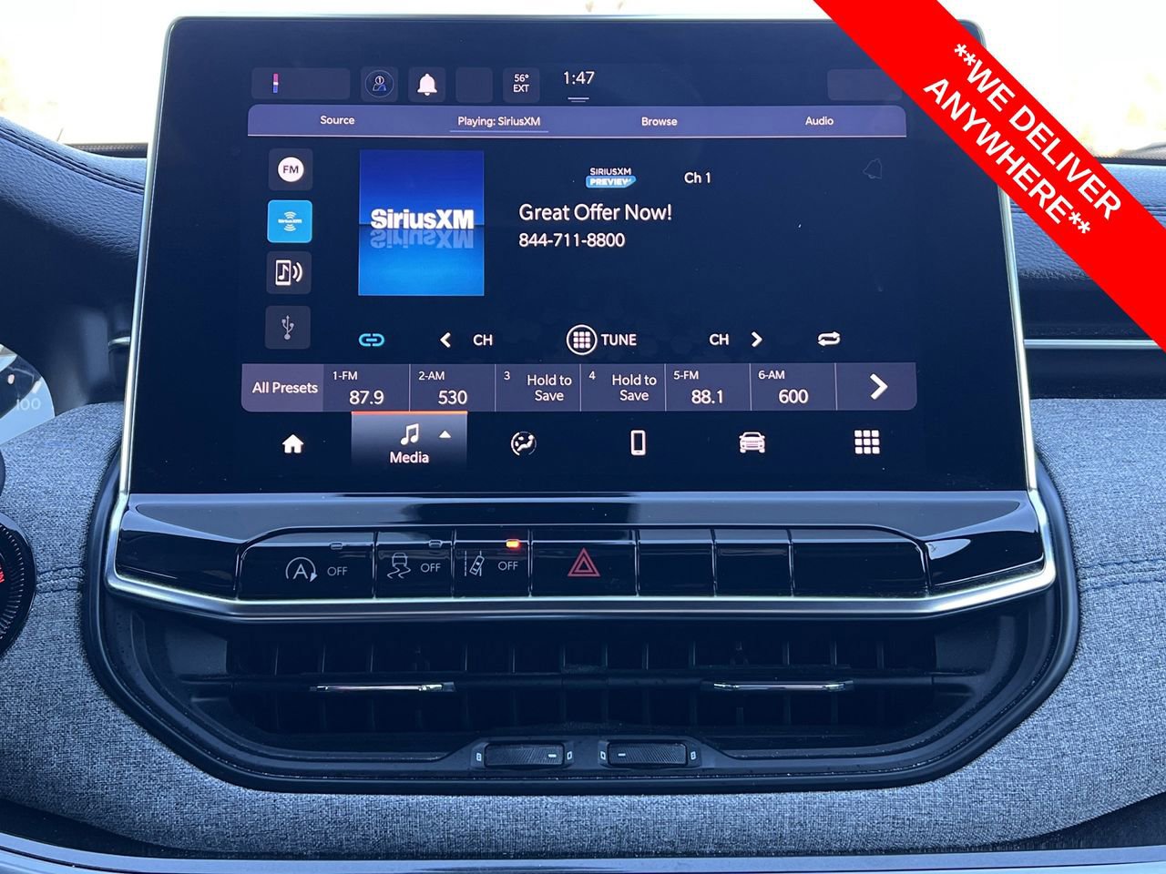 Used 2024 Jeep Compass Latitude image 4