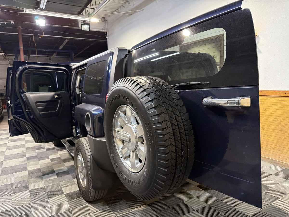 Used 2007 HUMMER H3 image 12