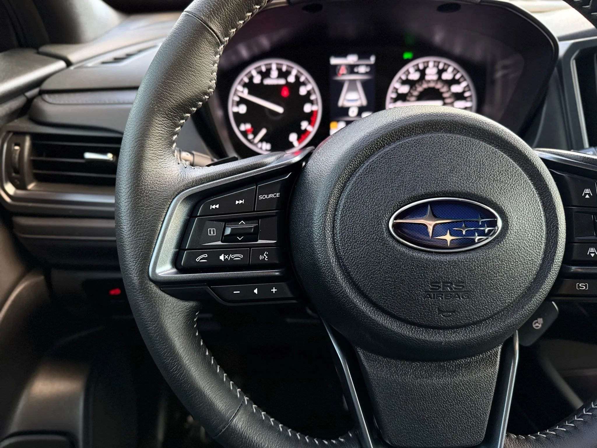 Used 2025 Subaru Forester Limited image 30