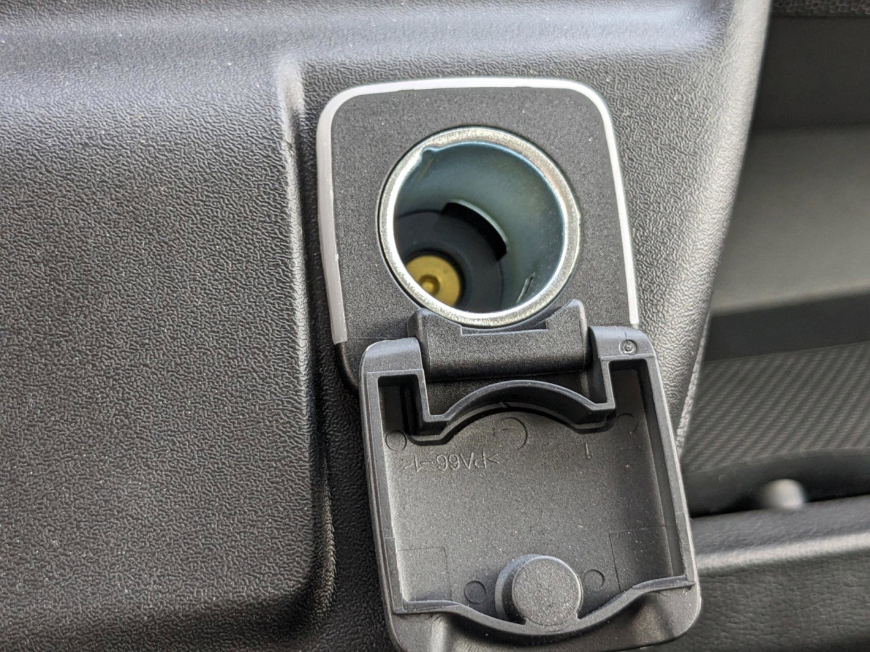 New 2024 RAM ProMaster 3500 w/ Safety Group image 22