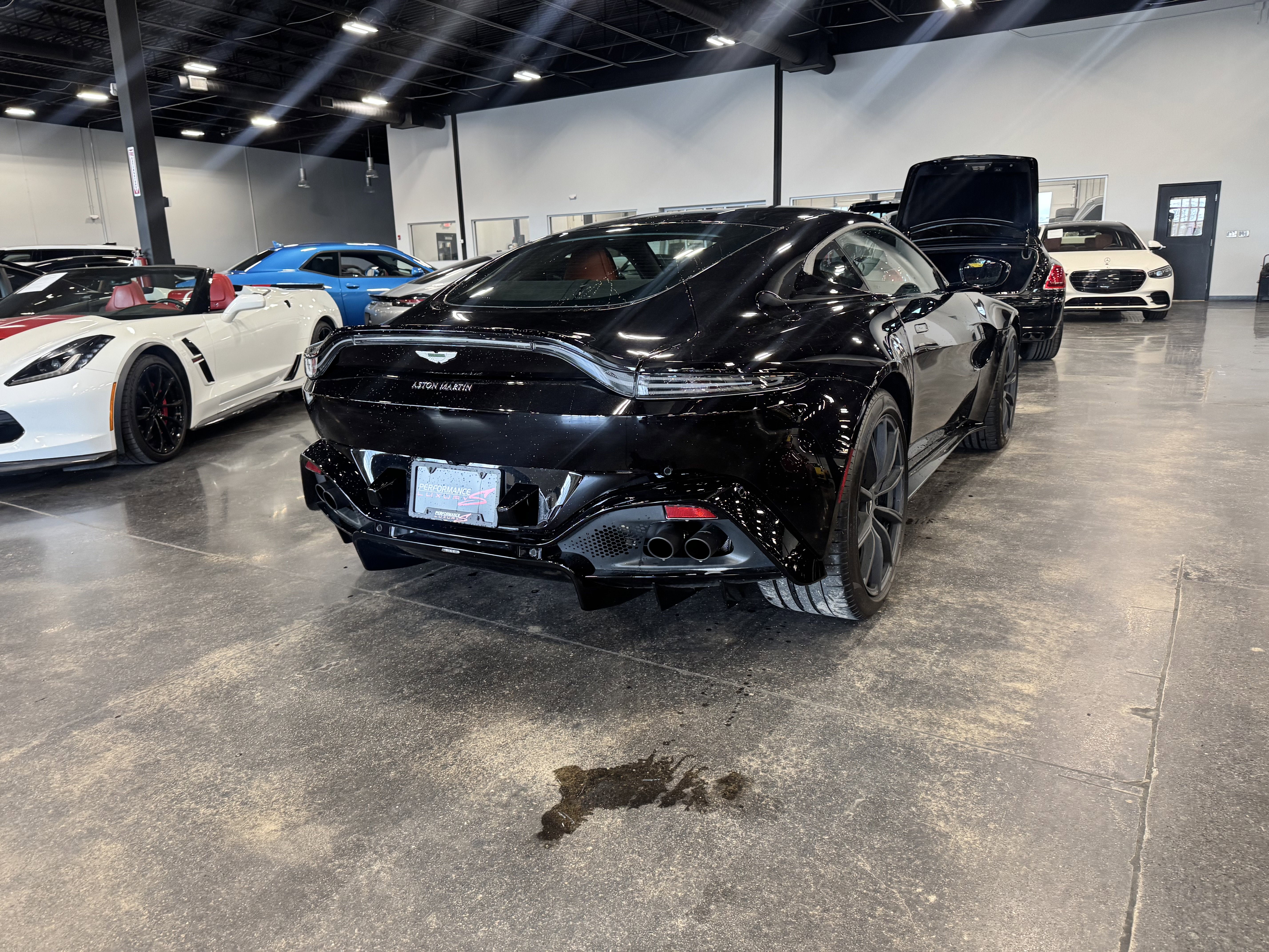 Used 2020 Aston Martin V8 Vantage Coupe image 20