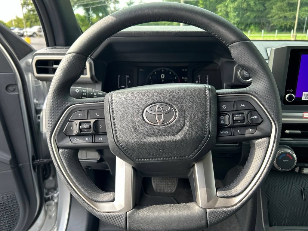 New 2026 Toyota 4Runner SR5 AWD/4WD image 14