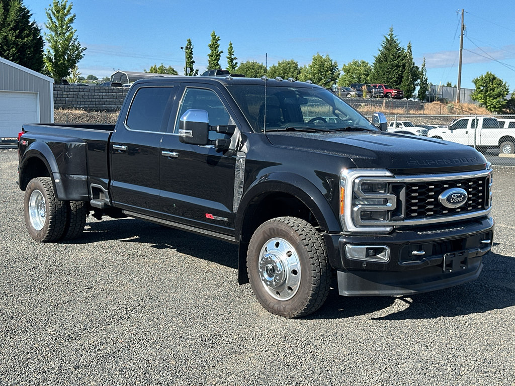 Used 2023 Ford F450 Platinum w/ Camper Package AWD/4WD image 9