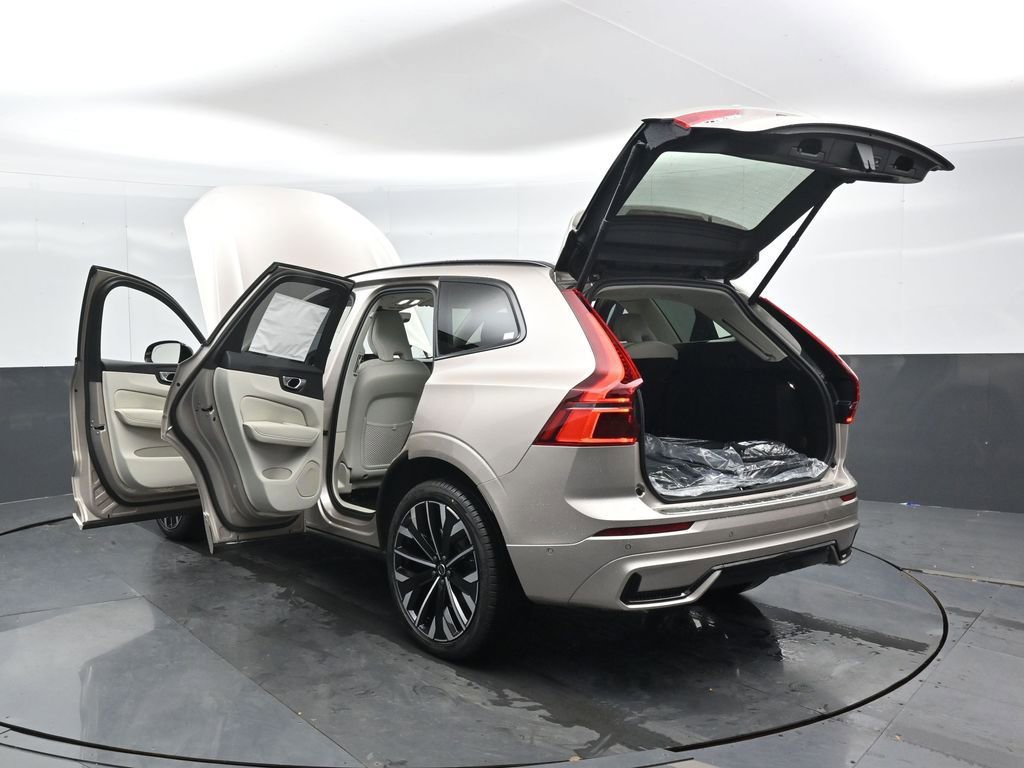 New 2026 Volvo XC60 B5 Ultra w/ Protection Package Premier image 48