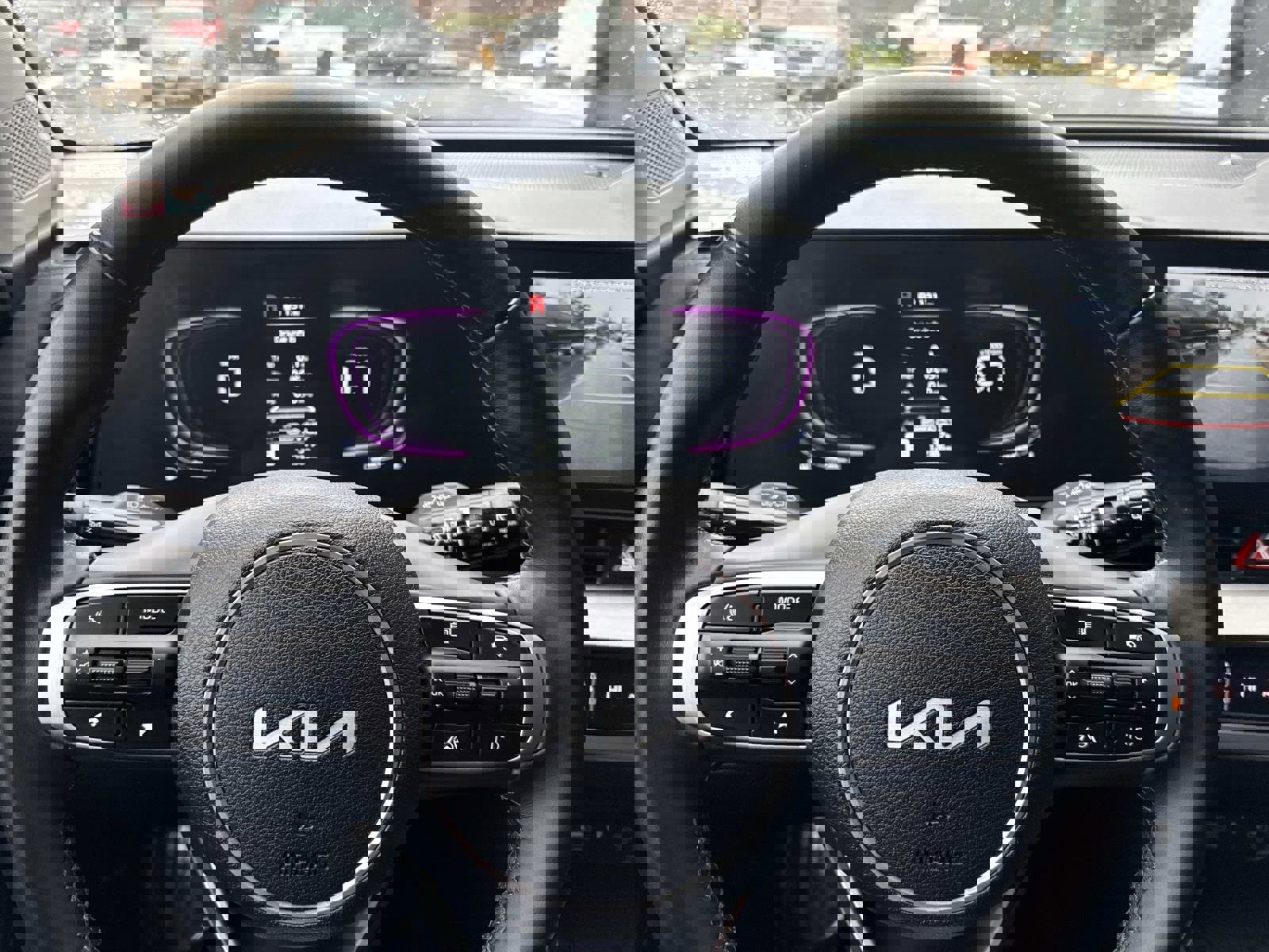 Used 2024 Kia Sportage EX image 27