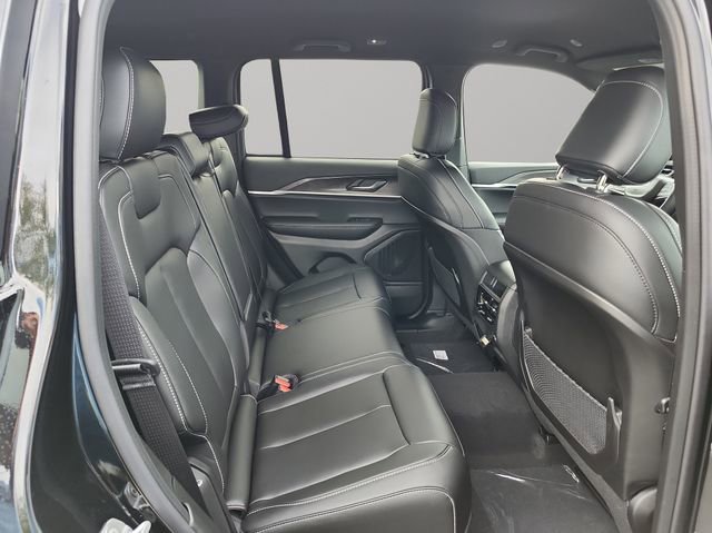 New 2025 Jeep Grand Cherokee Limited image 21