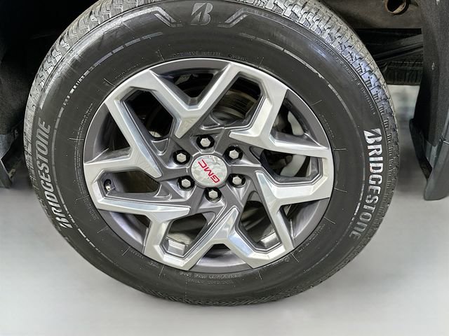 Used 2023 GMC Sierra 1500 SLT w/ SLT Convenience Package image 32