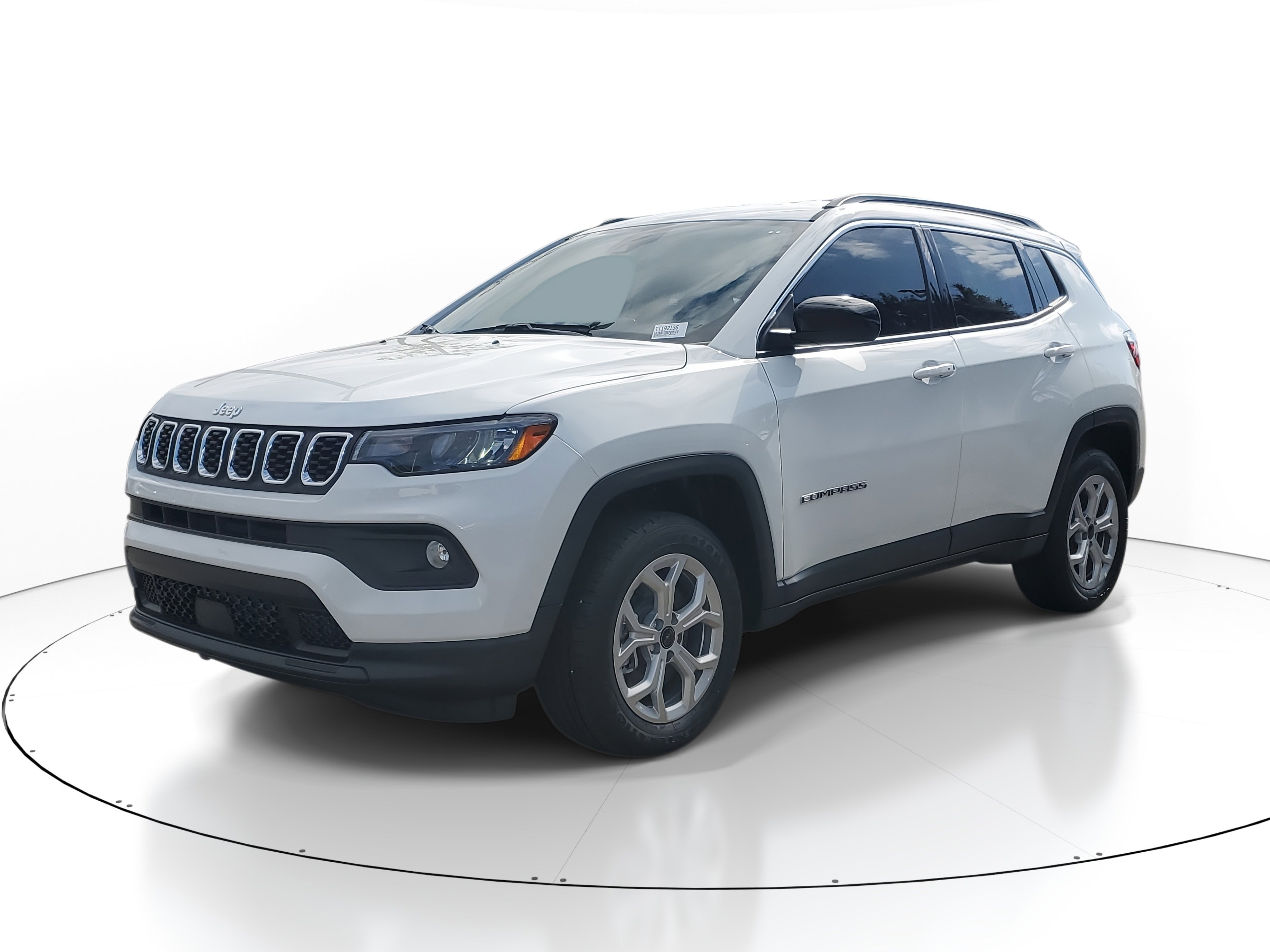 New 2026 Jeep Compass Latitude image 2