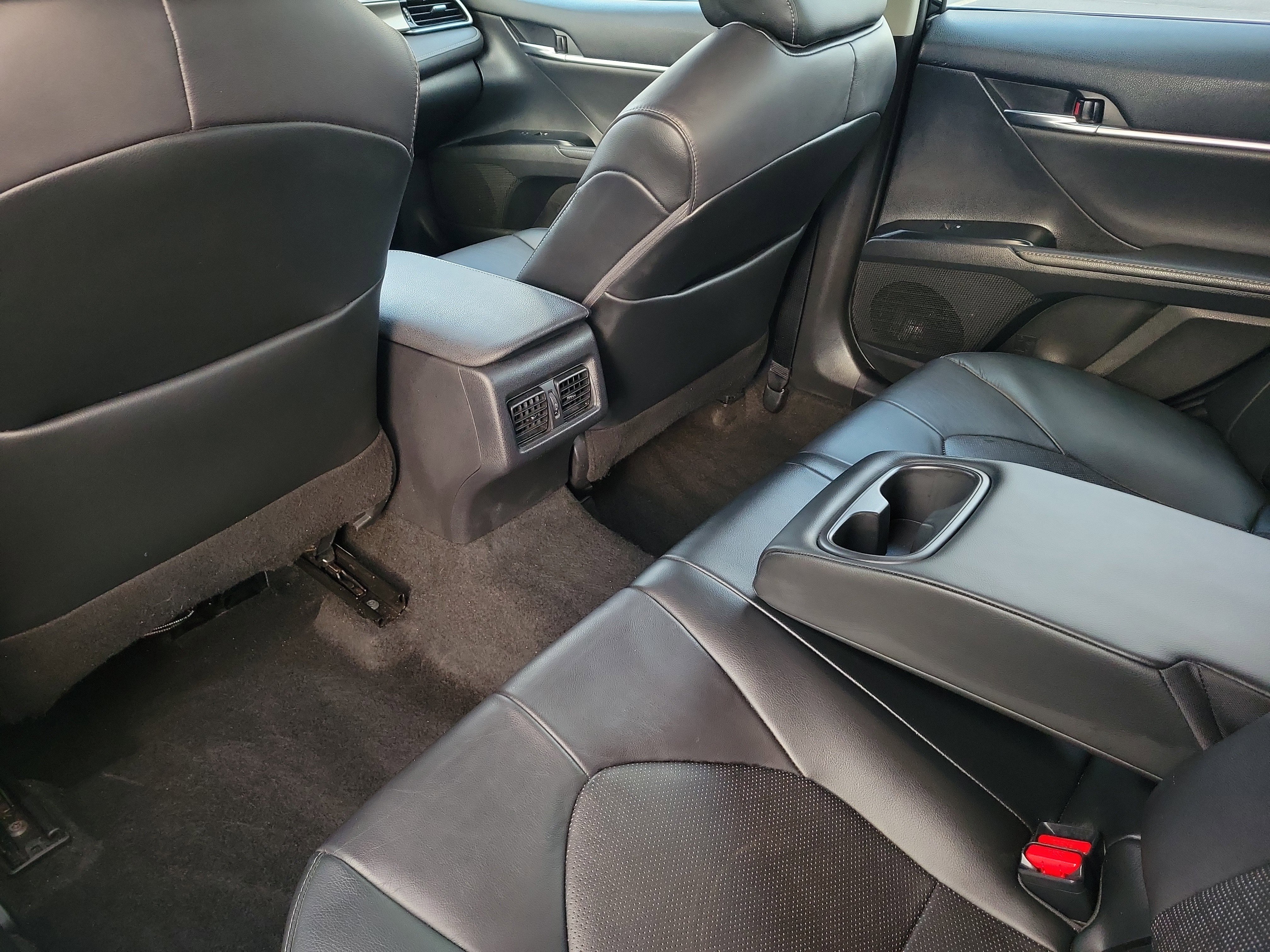 Certified 2020 Toyota Camry XSE image 10