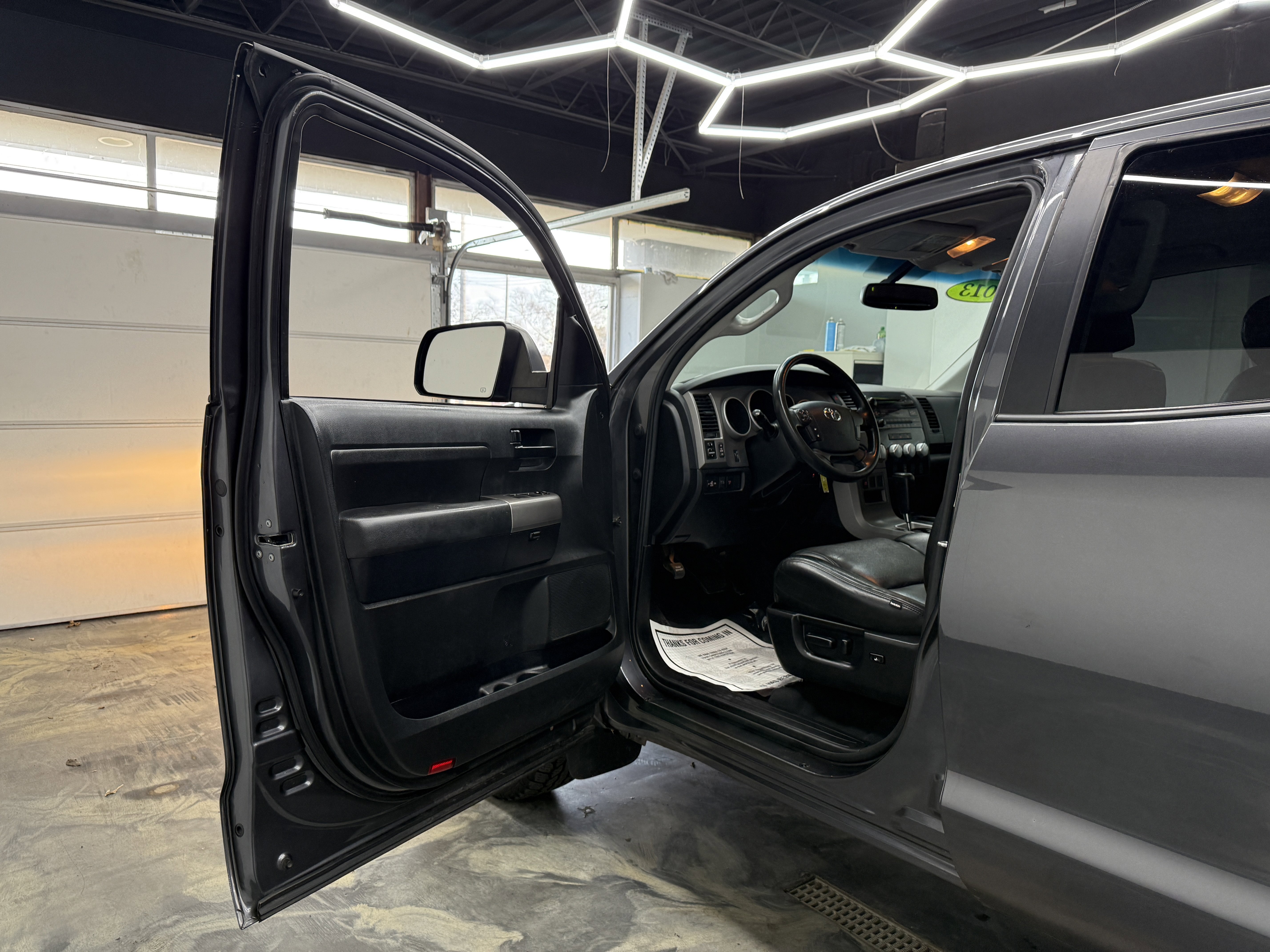 Used 2013 Toyota Tundra SR5 image 9