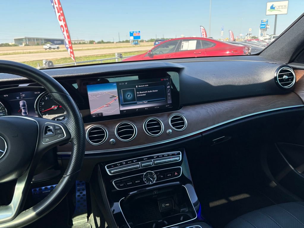 Used 2017 Mercedes-Benz E 300 image 17