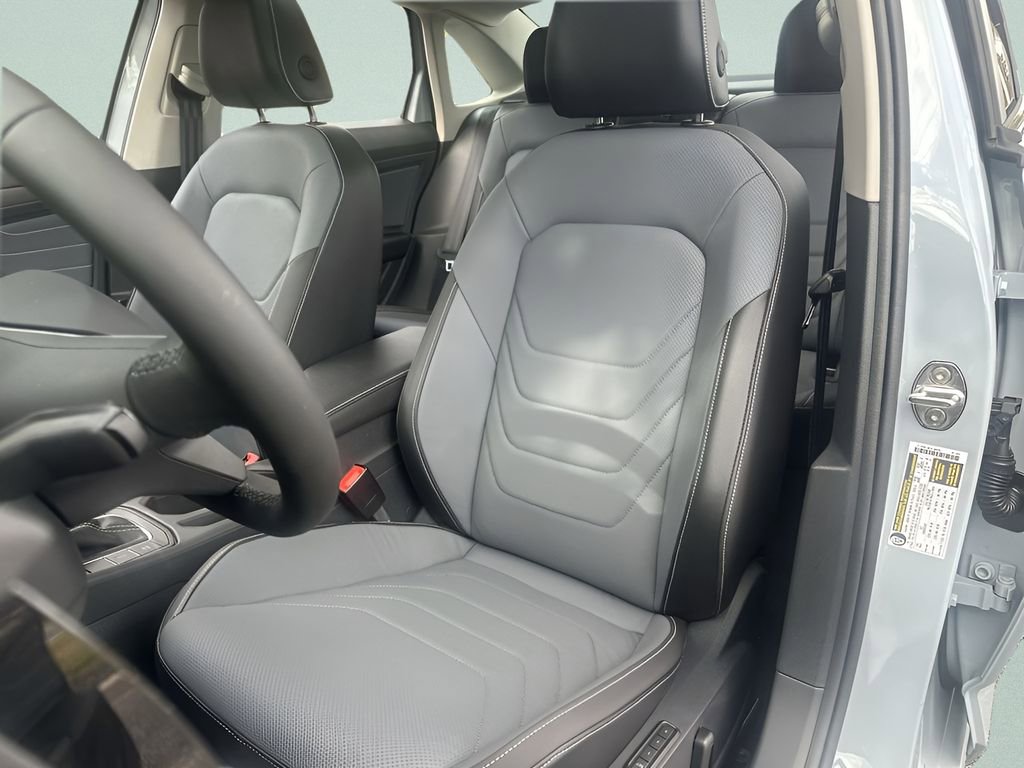 New 2026 Volkswagen Jetta SEL FWD image 11