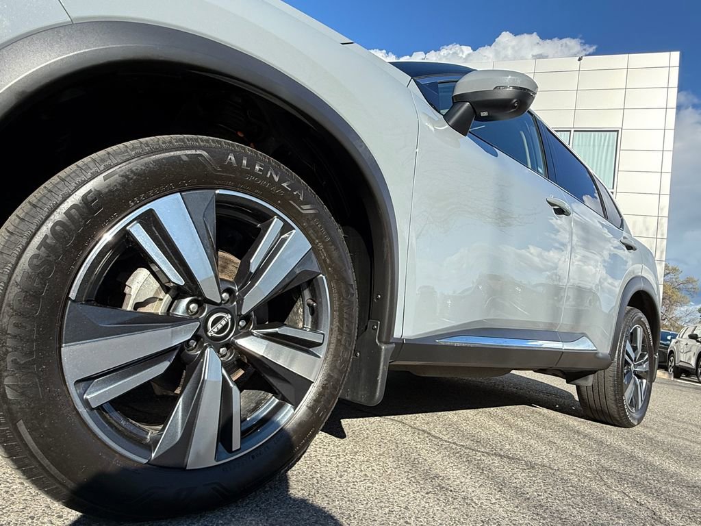 Used 2023 Nissan Rogue Platinum w/ Platinum Premium Package AWD/4WD image 10