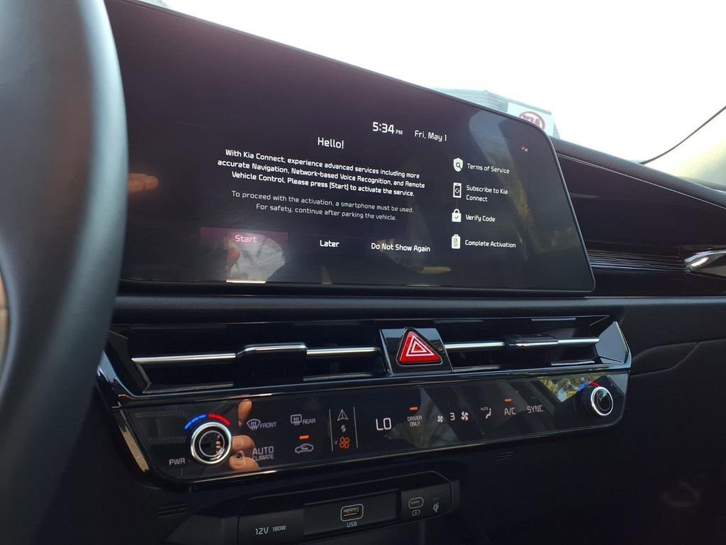 Certified 2023 Kia Niro EX FWD image 18