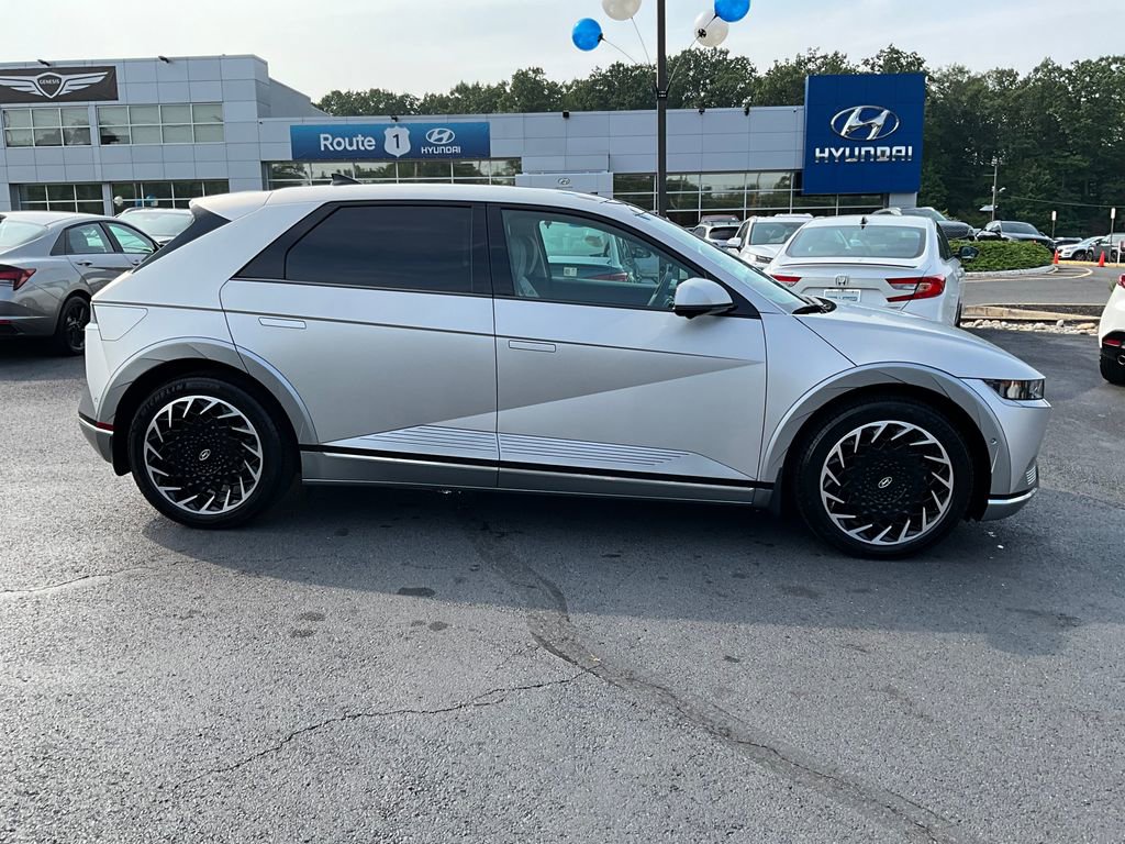 Used 2024 Hyundai Ioniq 5 Limited image 8