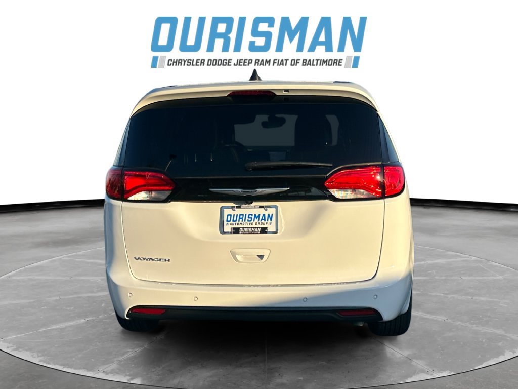 New 2026 Chrysler Voyager LX FWD image 5