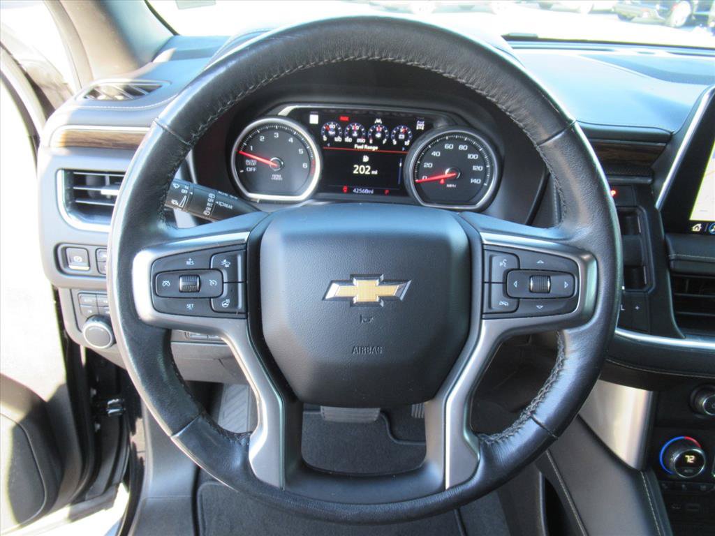 Used 2021 Chevrolet Tahoe Premier w/ Premium Package AWD/4WD image 16