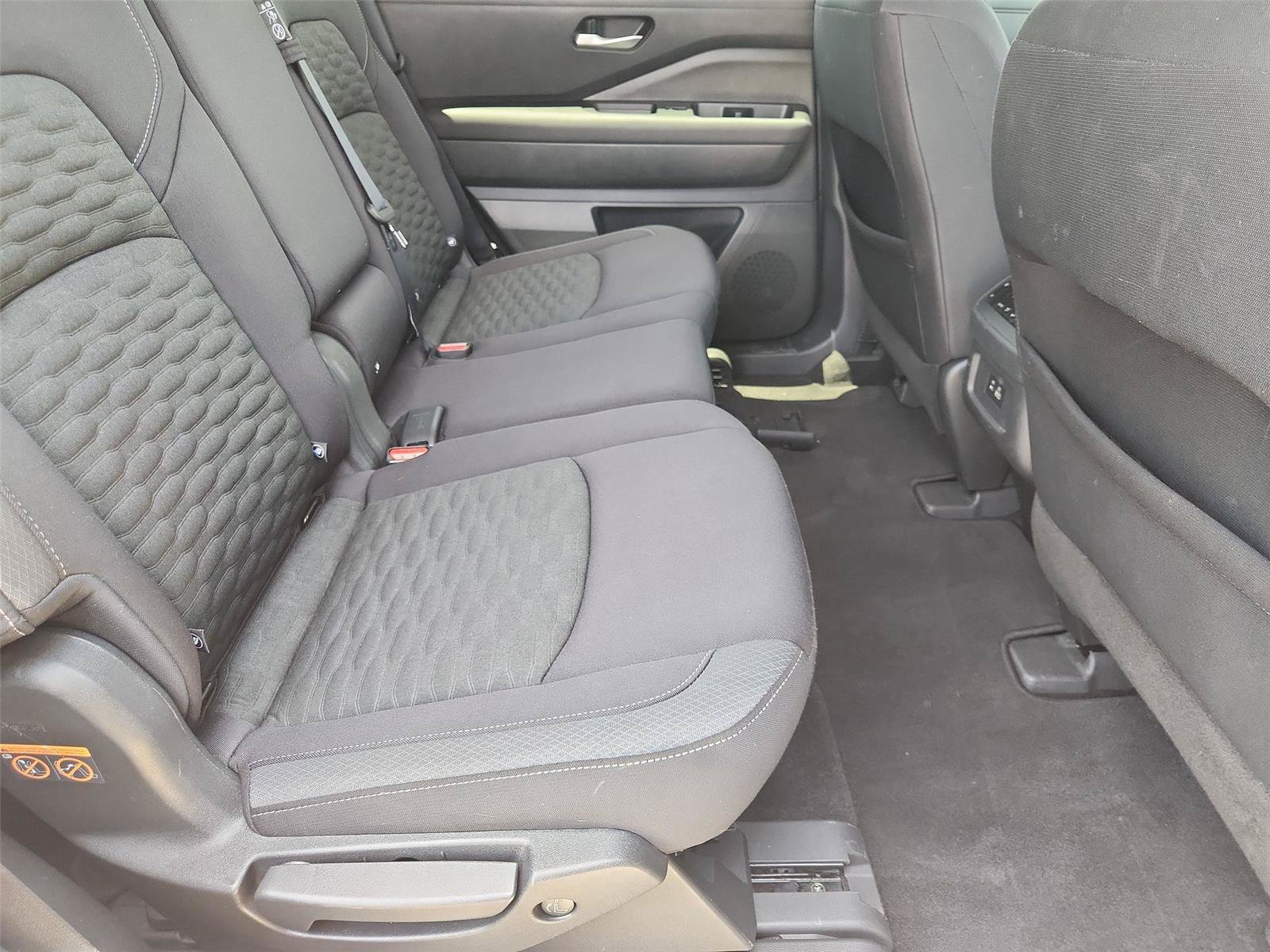 Used 2022 Nissan Pathfinder S FWD image 25