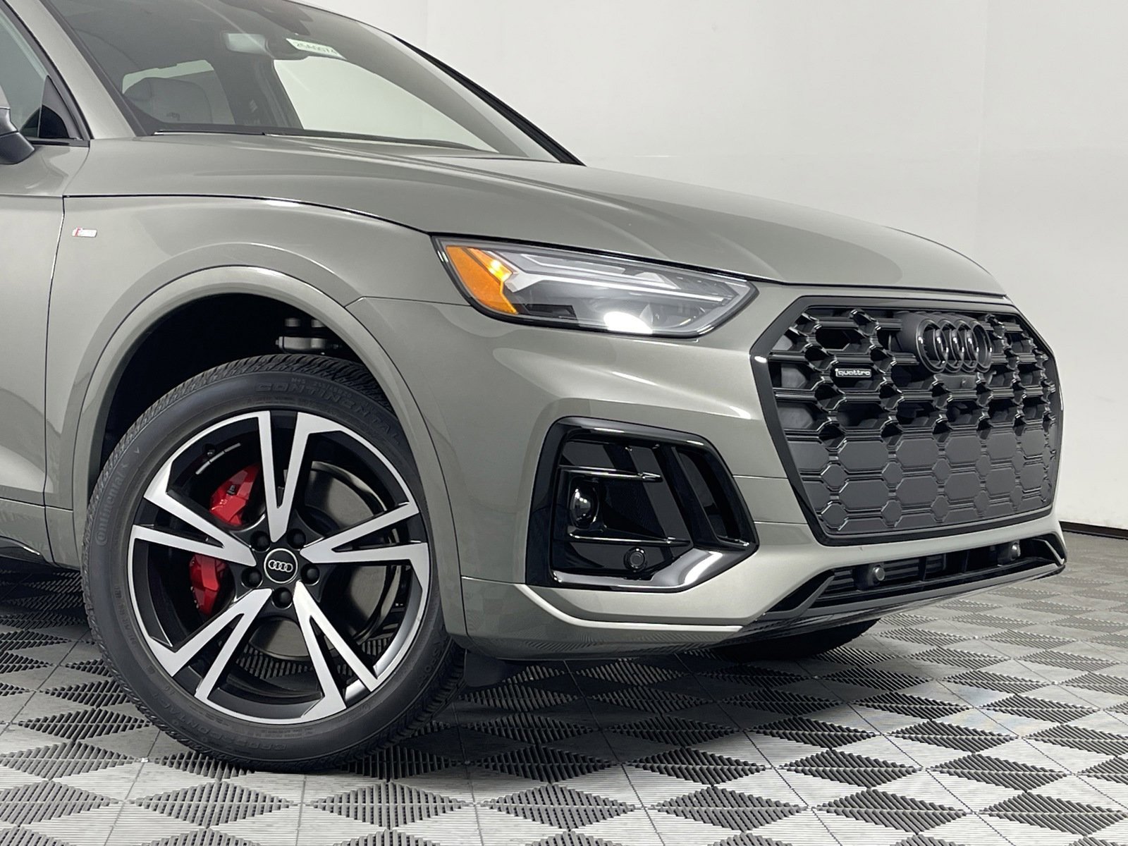 New 2025 Audi Q5 2.0T Premium Plus w/ Premium Plus Package image 6