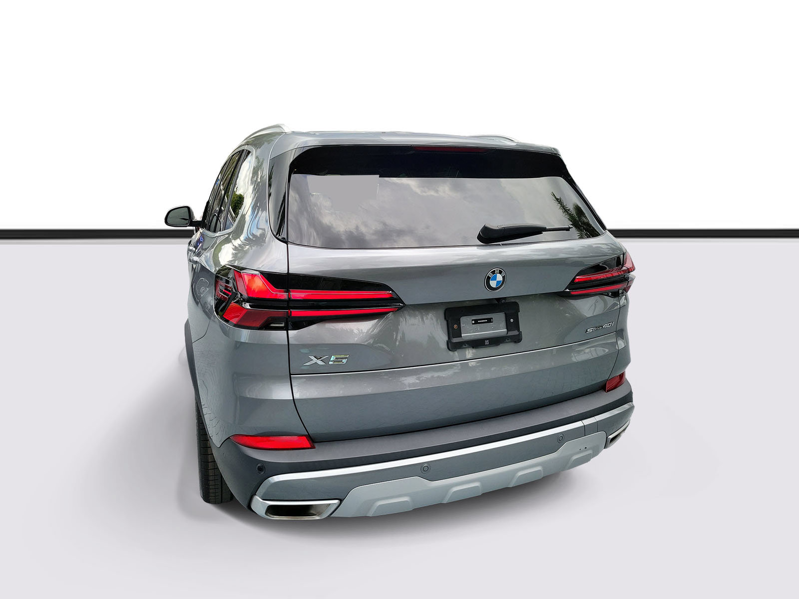 Certified 2024 BMW X5 sDrive40i w/ Parking Assistance Package RWD image 3
