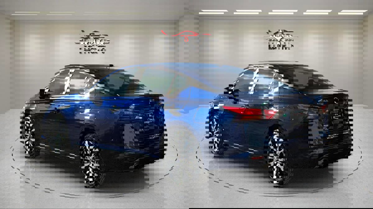 Used 2021 Nissan Altima 2.5 SR image 3