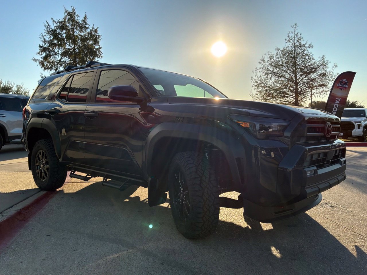 New 2026 Toyota 4Runner SR5 AWD/4WD image 4