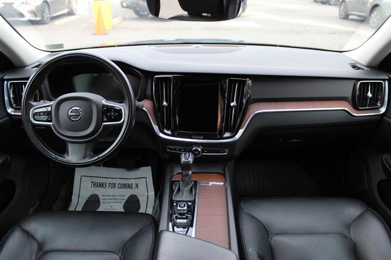 Used 2021 Volvo S60 T5 Momentum FWD image 13