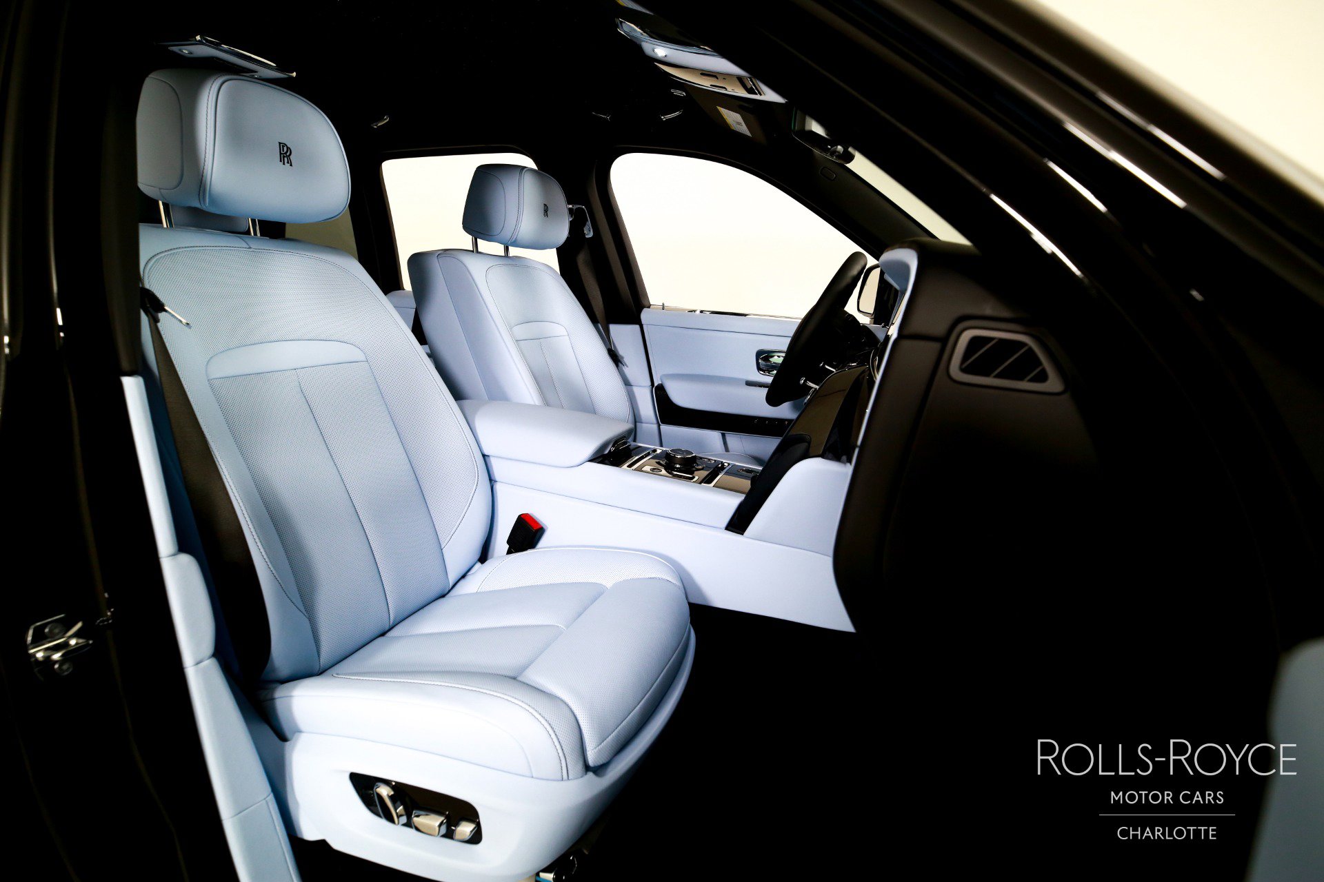 New 2027 Rolls-Royce Cullinan Black Badge AWD/4WD image 36