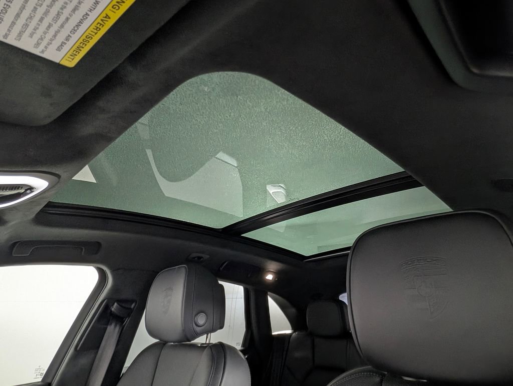 New 2026 Porsche Macan GTS image 30