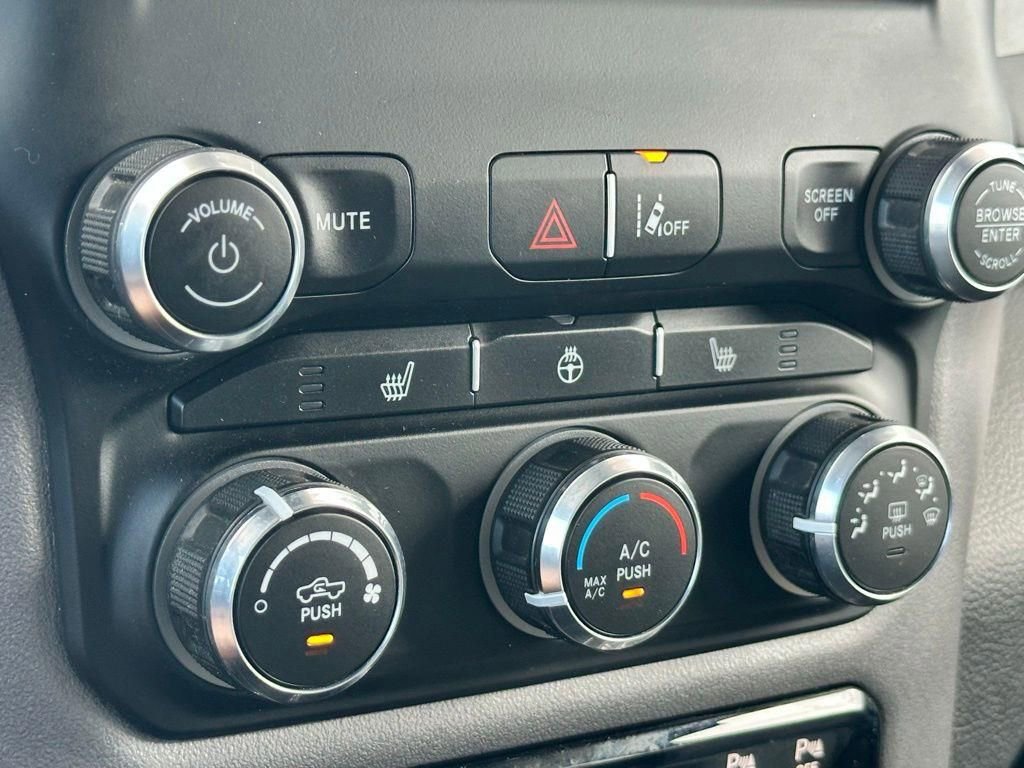 Used 2024 RAM 1500 Big Horn AWD/4WD image 14