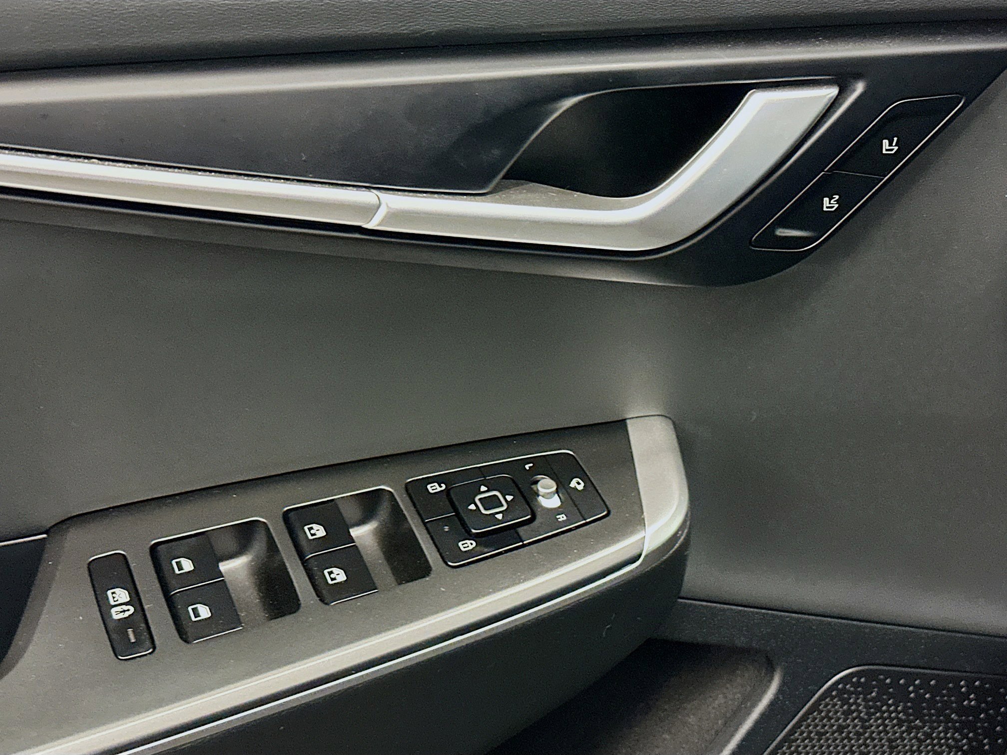 Used 2024 Kia EV6 Light image 15