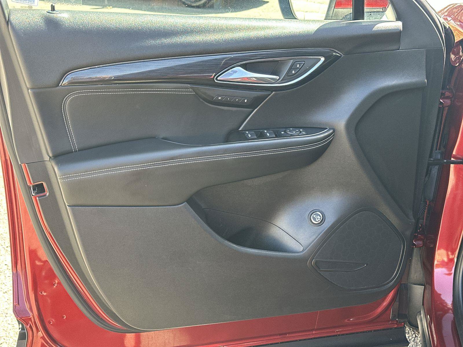 Used 2023 Buick Envision Essence FWD image 20