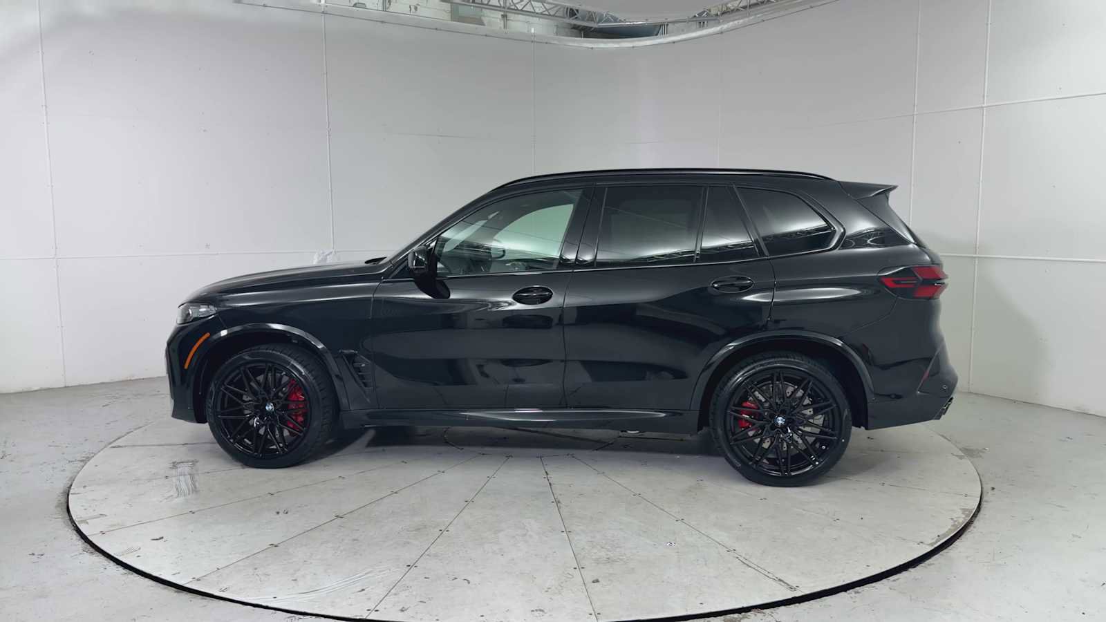 New 2026 BMW X5 M Competition w/ Executive Package AWD/4WD image 5