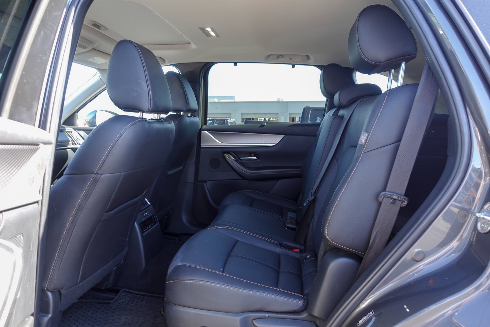 Used 2024 MAZDA CX-90 Plug-In Hybrid w/ Preferred AWD/4WD image 14